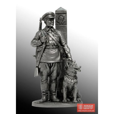 Младший сержант Пограничных войск НКВД с собакой, 1941 г. СССР WWII-23